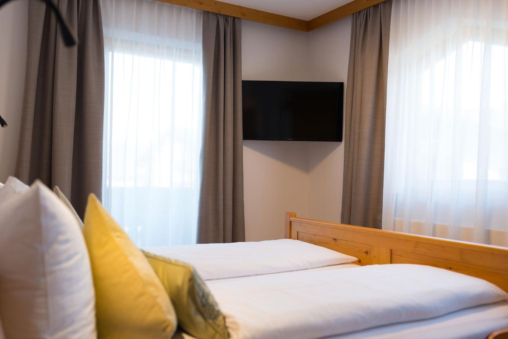 פלאכאו Hotel Vierjahreszeiten מראה חיצוני תמונה