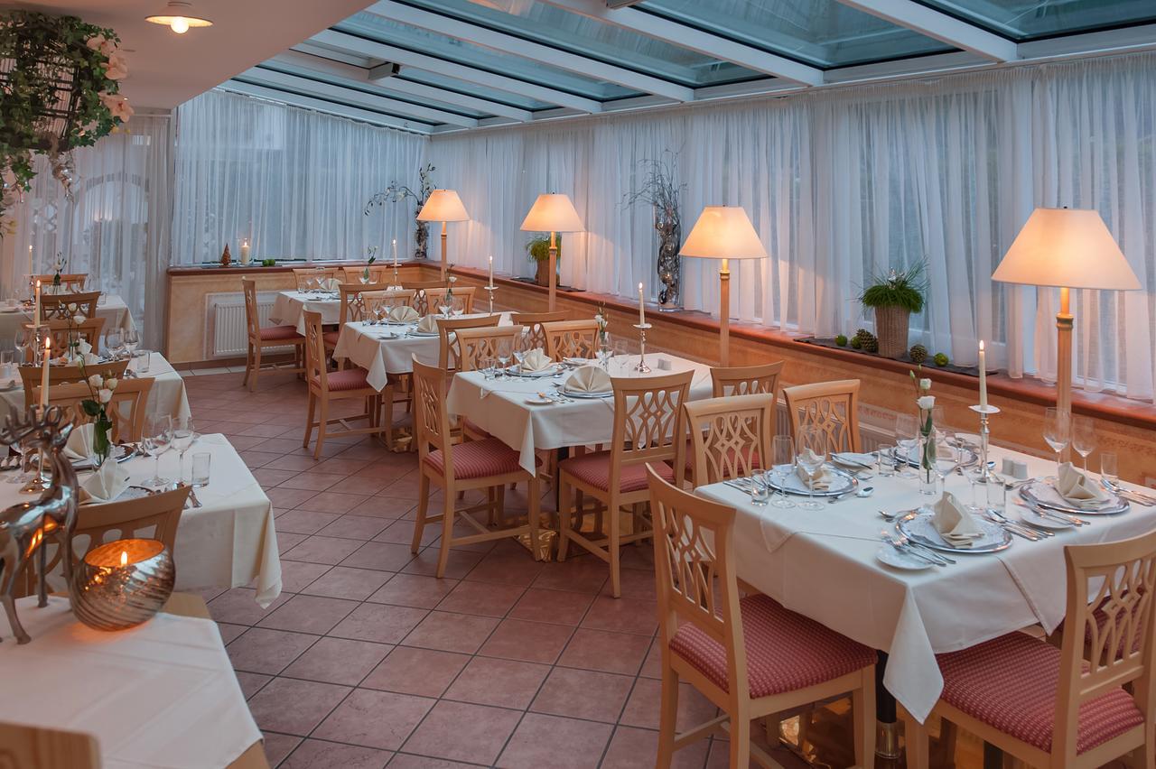 פלאכאו Hotel Vierjahreszeiten מראה חיצוני תמונה